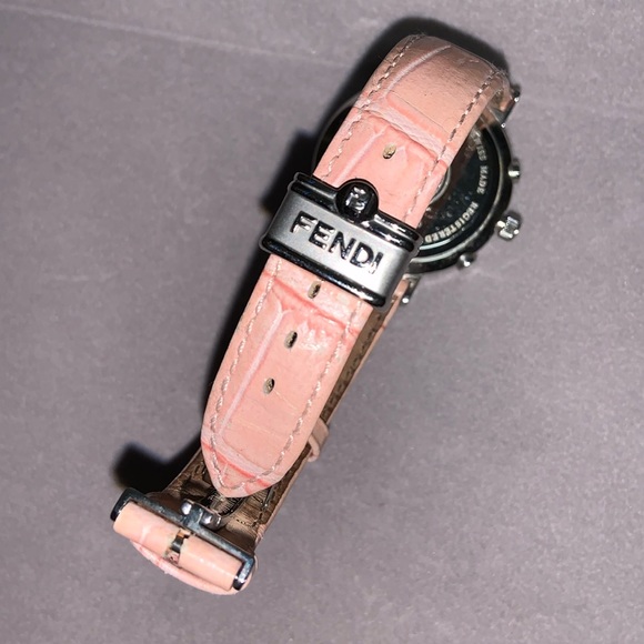 Authentic FENDI Orologi Zucca Chronograph Mother of Pearl Pink Dial 4500L Watch - Picture 5 of 13